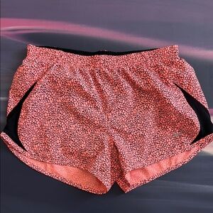 Women's Nike Coral Pink Patterned Running Shorts